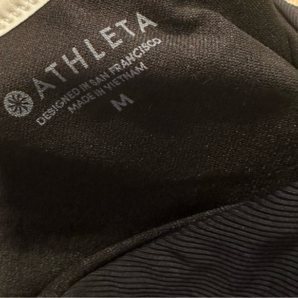 Athleta Cloudbreak High Neck Bikini top Medium - Picture 6 of 15